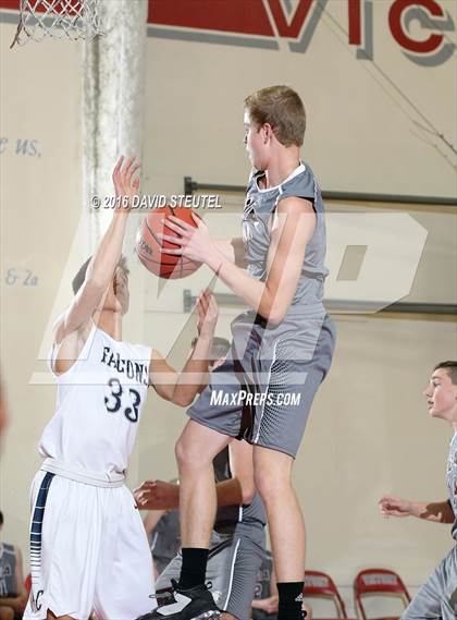 Thumbnail 2 in Valley Christian vs. Forest Lake Christian (Viking Classic) photogallery.