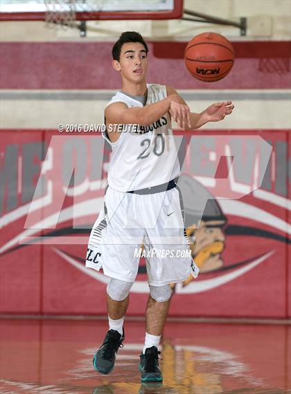 Thumbnail 3 in Valley Christian vs. Forest Lake Christian (Viking Classic) photogallery.