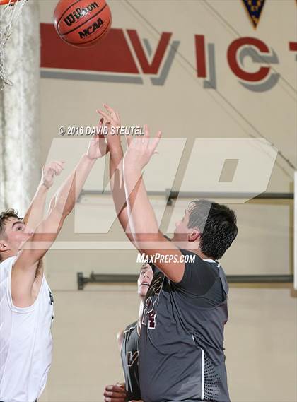 Thumbnail 3 in Valley Christian vs. Forest Lake Christian (Viking Classic) photogallery.