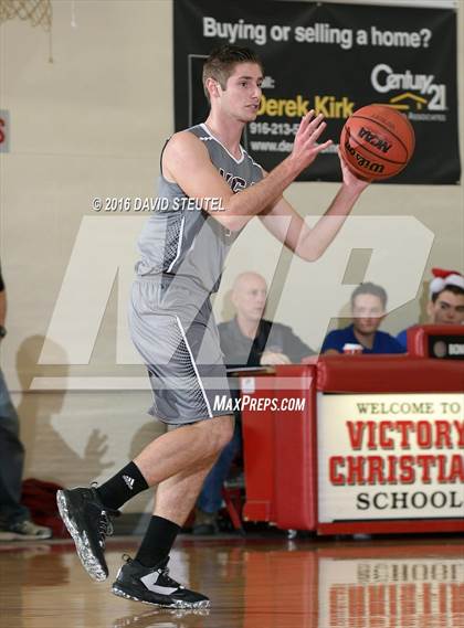 Thumbnail 2 in Valley Christian vs. Forest Lake Christian (Viking Classic) photogallery.