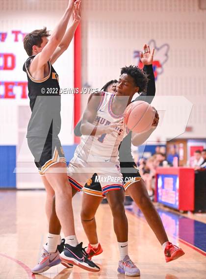 Thumbnail 2 in McQuaid Jesuit @ Monroe photogallery.