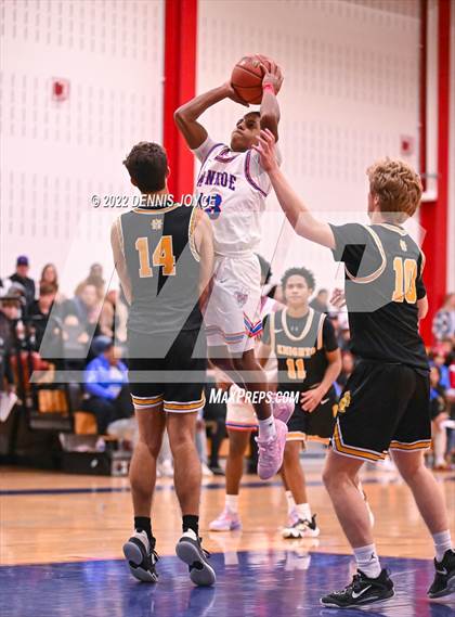 Thumbnail 2 in McQuaid Jesuit @ Monroe photogallery.