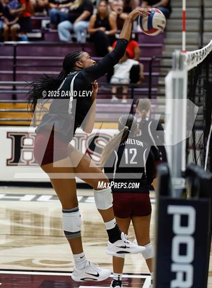 Thumbnail 3 in JV: Mesa @ Hamilton photogallery.