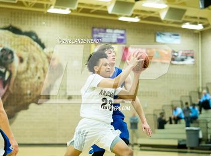 Thumbnail 3 in Arapahoe vs. Fruita Monument photogallery.