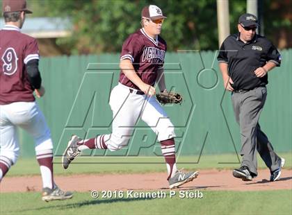 Thumbnail 3 in Vermilion Catholic @ Ascension Catholic (LHSAA 1A Quarterfinal Playoff) photogallery.