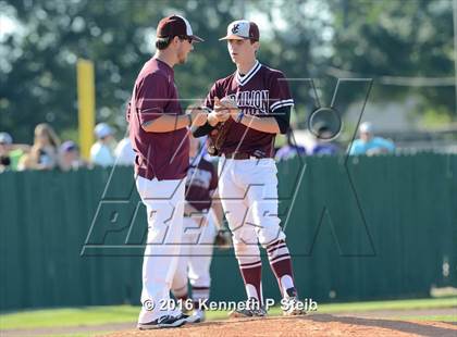 Thumbnail 2 in Vermilion Catholic @ Ascension Catholic (LHSAA 1A Quarterfinal Playoff) photogallery.