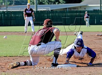 Thumbnail 2 in Vermilion Catholic @ Ascension Catholic (LHSAA 1A Quarterfinal Playoff) photogallery.