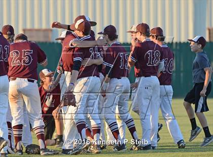 Thumbnail 2 in Vermilion Catholic @ Ascension Catholic (LHSAA 1A Quarterfinal Playoff) photogallery.