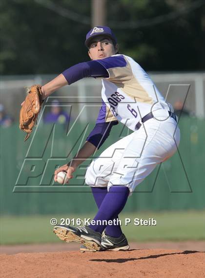 Thumbnail 3 in Vermilion Catholic @ Ascension Catholic (LHSAA 1A Quarterfinal Playoff) photogallery.