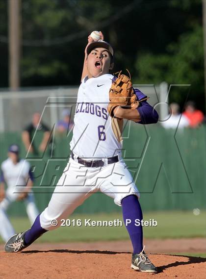 Thumbnail 1 in Vermilion Catholic @ Ascension Catholic (LHSAA 1A Quarterfinal Playoff) photogallery.