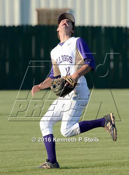 Thumbnail 2 in Vermilion Catholic @ Ascension Catholic (LHSAA 1A Quarterfinal Playoff) photogallery.