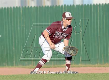 Thumbnail 2 in Vermilion Catholic @ Ascension Catholic (LHSAA 1A Quarterfinal Playoff) photogallery.