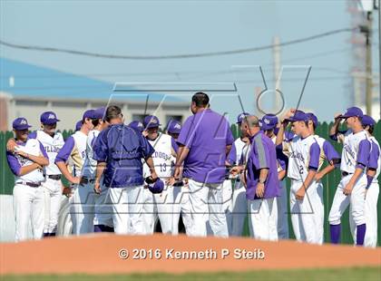 Thumbnail 3 in Vermilion Catholic @ Ascension Catholic (LHSAA 1A Quarterfinal Playoff) photogallery.
