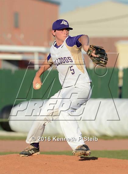 Thumbnail 3 in Vermilion Catholic @ Ascension Catholic (LHSAA 1A Quarterfinal Playoff) photogallery.