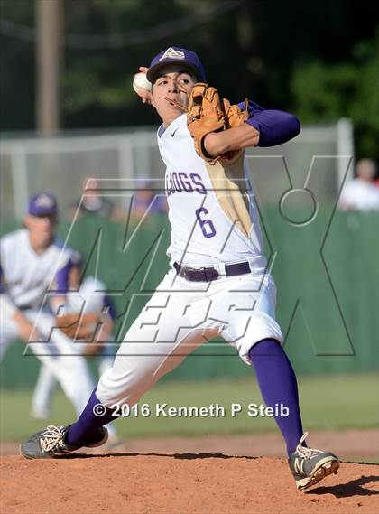 Thumbnail 3 in Vermilion Catholic @ Ascension Catholic (LHSAA 1A Quarterfinal Playoff) photogallery.