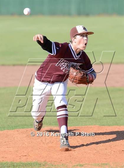Thumbnail 1 in Vermilion Catholic @ Ascension Catholic (LHSAA 1A Quarterfinal Playoff) photogallery.
