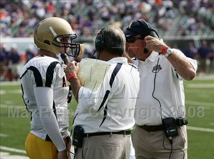 Thumbnail 2 in Aquinas vs. Elder (Kirk Herbstreit Varsity Football Series) photogallery.
