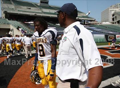 Thumbnail 2 in Aquinas vs. Elder (Kirk Herbstreit Varsity Football Series) photogallery.