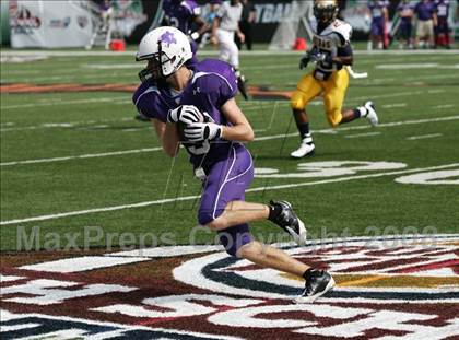 Thumbnail 2 in Aquinas vs. Elder (Kirk Herbstreit Varsity Football Series) photogallery.