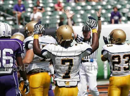 Thumbnail 3 in Aquinas vs. Elder (Kirk Herbstreit Varsity Football Series) photogallery.