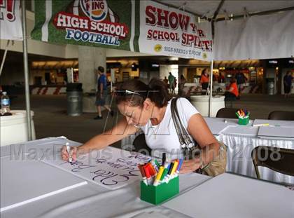 Thumbnail 2 in Aquinas vs. Elder (Kirk Herbstreit Varsity Football Series) photogallery.