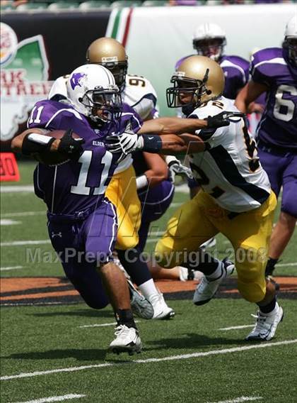 Thumbnail 2 in Aquinas vs. Elder (Kirk Herbstreit Varsity Football Series) photogallery.