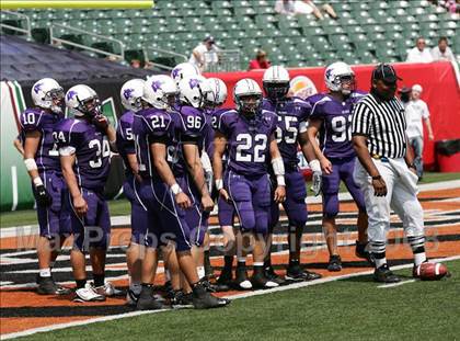 Thumbnail 3 in Aquinas vs. Elder (Kirk Herbstreit Varsity Football Series) photogallery.
