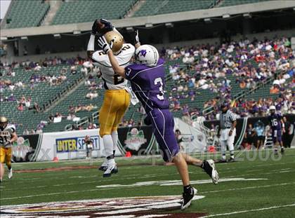 Thumbnail 3 in Aquinas vs. Elder (Kirk Herbstreit Varsity Football Series) photogallery.