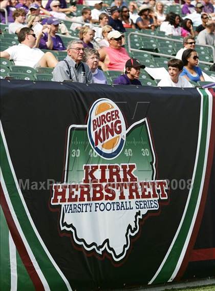 Thumbnail 3 in Aquinas vs. Elder (Kirk Herbstreit Varsity Football Series) photogallery.