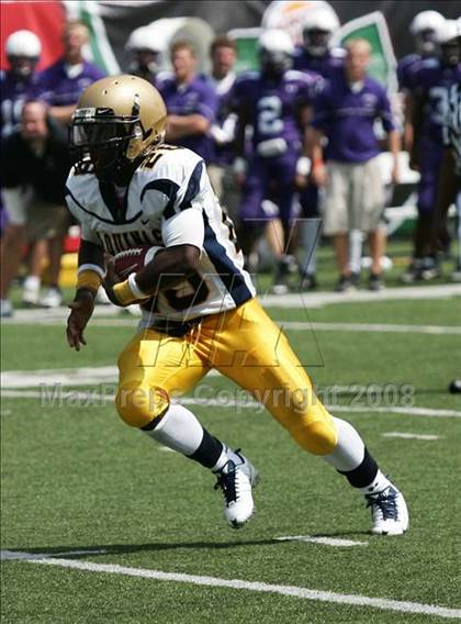 Thumbnail 1 in Aquinas vs. Elder (Kirk Herbstreit Varsity Football Series) photogallery.