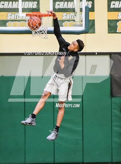 Thumbnail 3 in Bishop O'Dowd vs. Salesian College Preparatory photogallery.