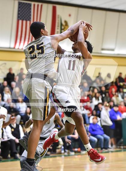 Thumbnail 1 in Bishop O'Dowd vs. Salesian College Preparatory photogallery.