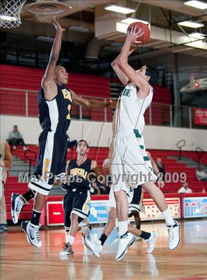 Thumbnail 1 in Temecula Valley vs. Lakeside (Inland Empire Invitational) photogallery.