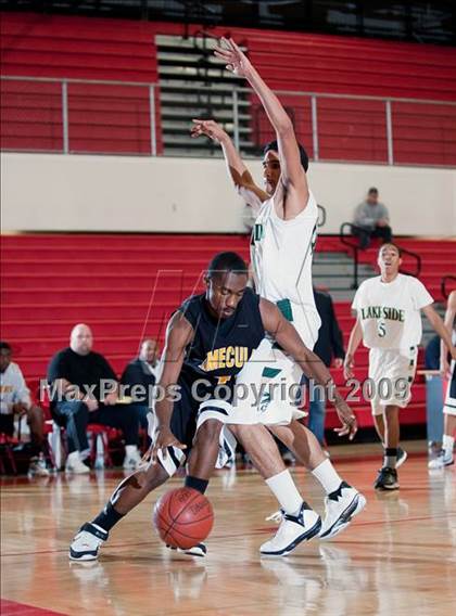 Thumbnail 3 in Temecula Valley vs. Lakeside (Inland Empire Invitational) photogallery.
