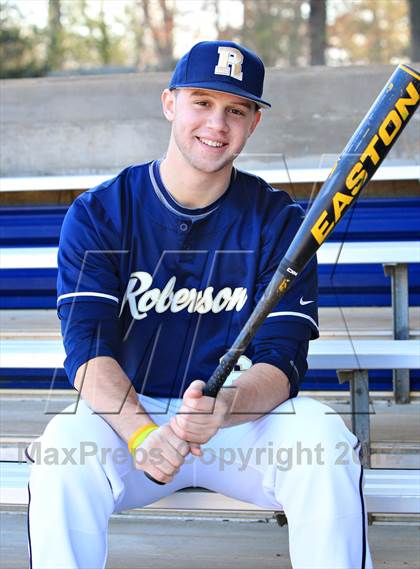 Thumbnail 3 in Roberson [T. C.] (Preseason Top 10 Photo Shoot)  photogallery.