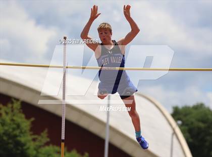 Thumbnail 2 in PIAA State Track and Field Championship (Boys 2A-3A) photogallery.