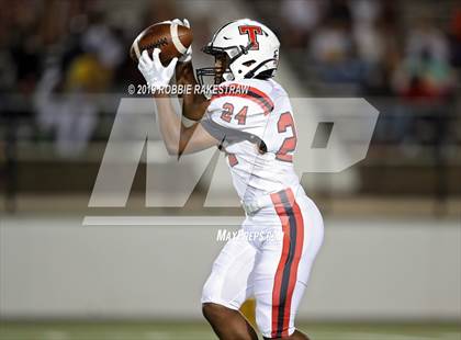 Thumbnail 1 in Lee @ John Tyler photogallery.