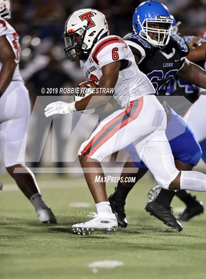 Thumbnail 1 in Lee @ John Tyler photogallery.