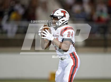 Thumbnail 2 in Lee @ John Tyler photogallery.