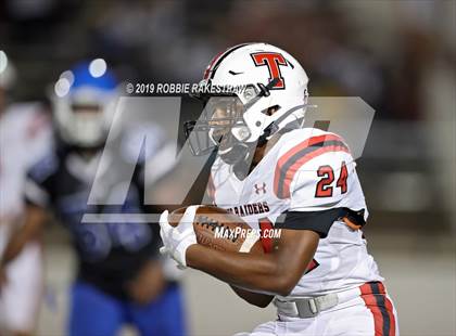 Thumbnail 3 in Lee @ John Tyler photogallery.