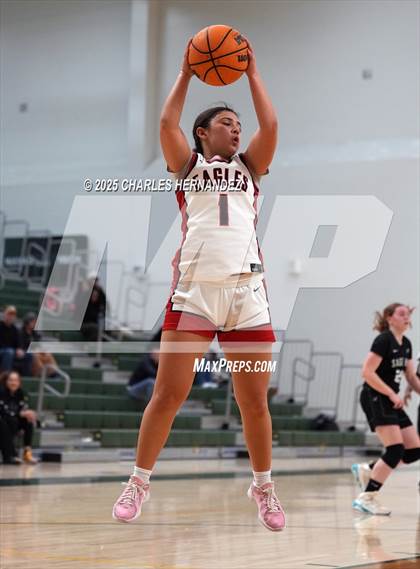 Thumbnail 3 in Brentwood School vs. Sage Hill (MIra Costa Classic) photogallery.