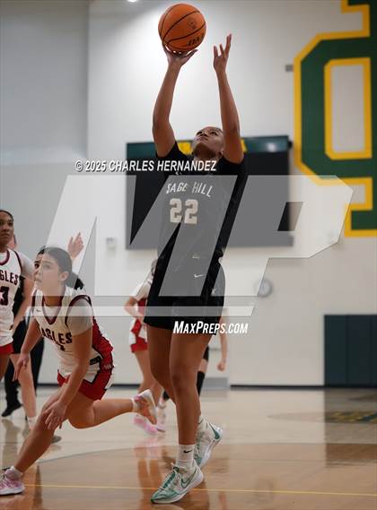 Thumbnail 1 in Brentwood School vs. Sage Hill (MIra Costa Classic) photogallery.