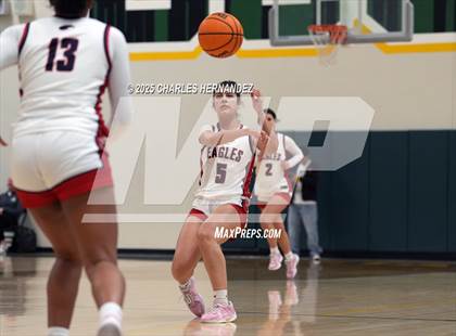 Thumbnail 1 in Brentwood School vs. Sage Hill (MIra Costa Classic) photogallery.
