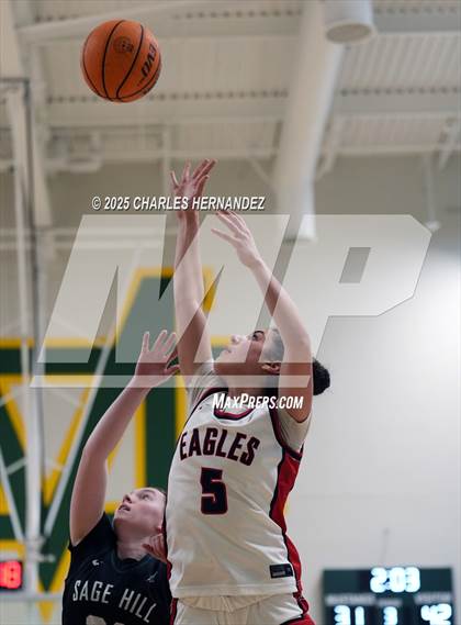 Thumbnail 1 in Brentwood School vs. Sage Hill (MIra Costa Classic) photogallery.