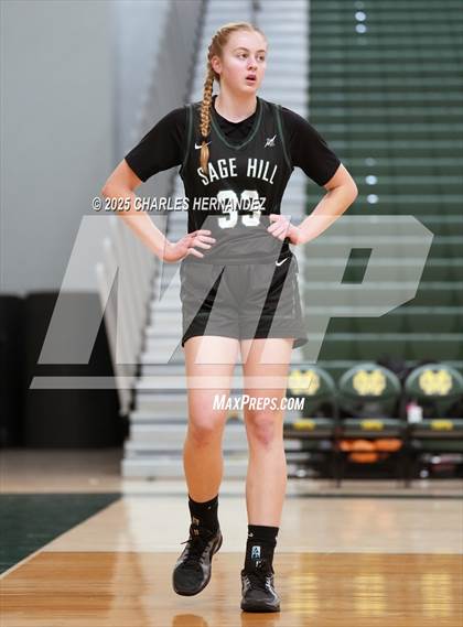 Thumbnail 2 in Brentwood School vs. Sage Hill (MIra Costa Classic) photogallery.