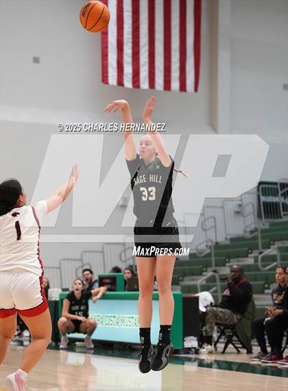 Thumbnail 1 in Brentwood School vs. Sage Hill (MIra Costa Classic) photogallery.