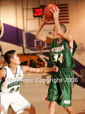 Thumbnail 3 in Eureka vs. Paradise (Oroville Tournament) photogallery.