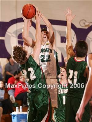 Thumbnail 2 in Eureka vs. Paradise (Oroville Tournament) photogallery.