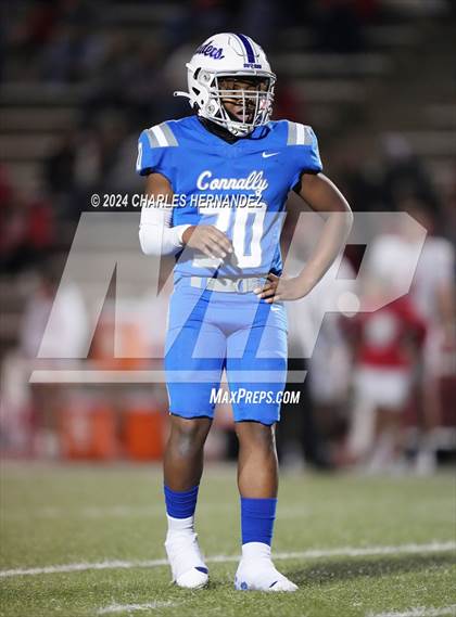 Thumbnail 2 in Bellville vs. Connally (UIL 4A Football Division II Region 3 Bi-District Playoff) photogallery.