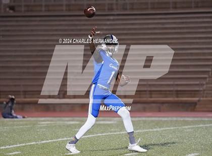 Thumbnail 3 in Bellville vs. Connally (UIL 4A Football Division II Region 3 Bi-District Playoff) photogallery.